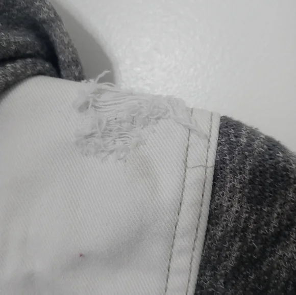 Free People Distressed White Denim Button Up Hooded Jacket Gray thermal Contrast - Picture 16 of 16